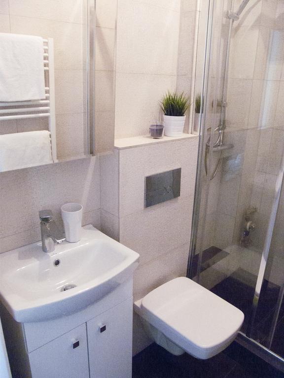 Studio In Heart Of Varşovia Exterior foto